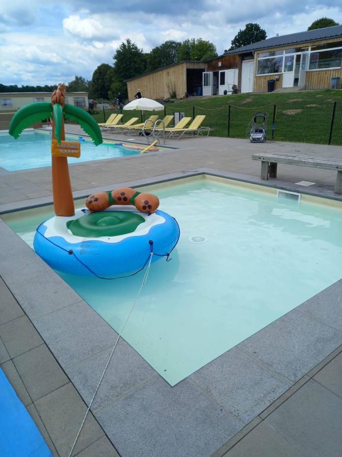 Camping Oos Heem Montenau 외부 사진
