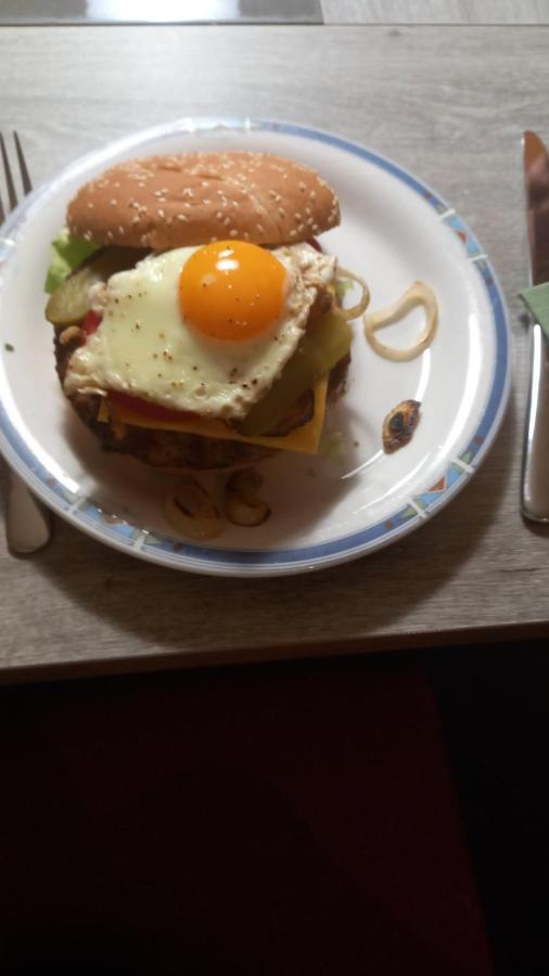 Camping Oos Heem Montenau 외부 사진